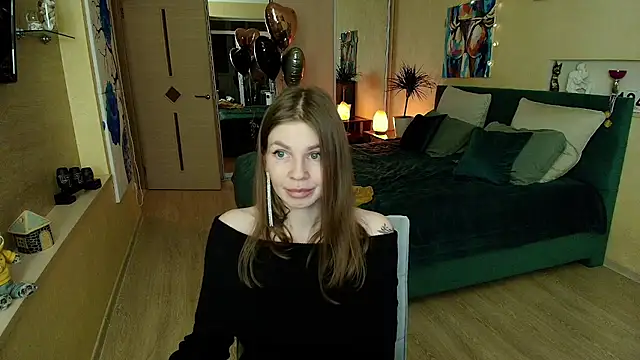 Snapshot of ReginaSparkle chatting on February 13, 2025, 12:35 am ReginaSparkle online show from February 13, 2025, 12:35 am