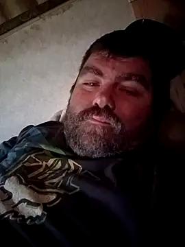 Rcraigue4 online show from February 4, 2025, 10:55 pm