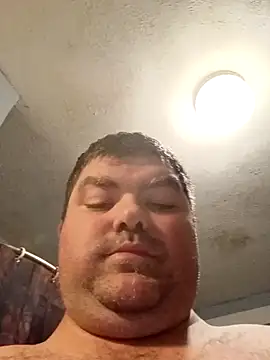 Rcraigue4 online show from October 21, 2025, 12:33 am