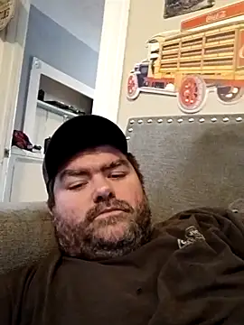 Rcraigue4 online show from November 12, 2025, 9:25 pm