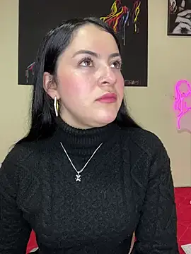 Emmie Hot online show from March 3, 2025, 12:05 pm