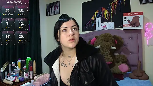 Emmie Hot online show from July 11, 2026, 11:46 am