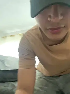 Diegosavage3 online show from February 17, 2025, 8:47 pm