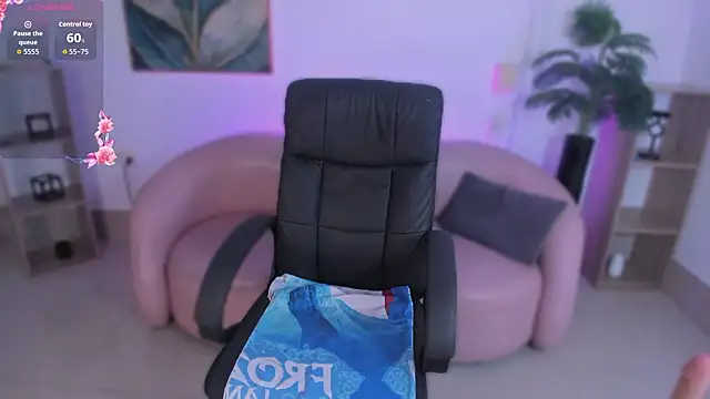 Snapshot of Ayha_khalaf chatting on February 22, 2026, 2:02 am Ayha khalaf online show from February 22, 2026, 2:02 am