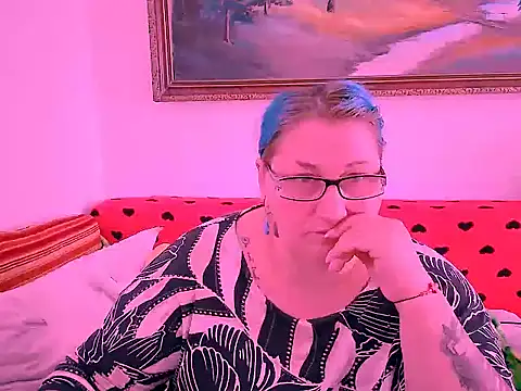 Snapshot of mayamayx chatting on October 15, 2025, 8:36 am mayamayx online show from October 15, 2025, 8:36 am