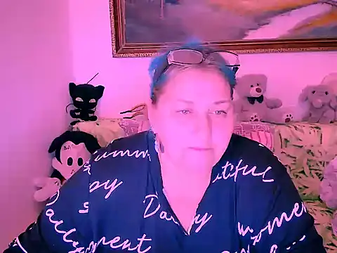 Snapshot of mayamayx chatting on October 21, 2025, 6:30 pm mayamayx online show from October 21, 2025, 6:30 pm