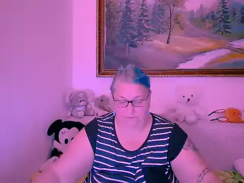 Snapshot of mayamayx chatting on November 2, 2025, 3:58 pm mayamayx online show from November 2, 2025, 3:58 pm