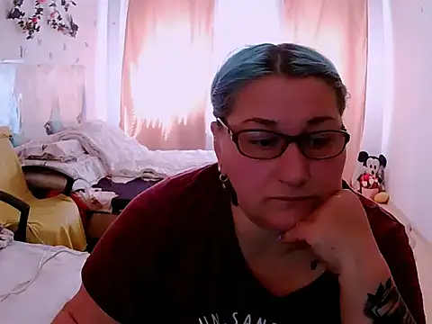 Snapshot of mayamayx chatting on May 19, 2026, 8:31 am mayamayx online show from May 19, 2026, 8:31 am
