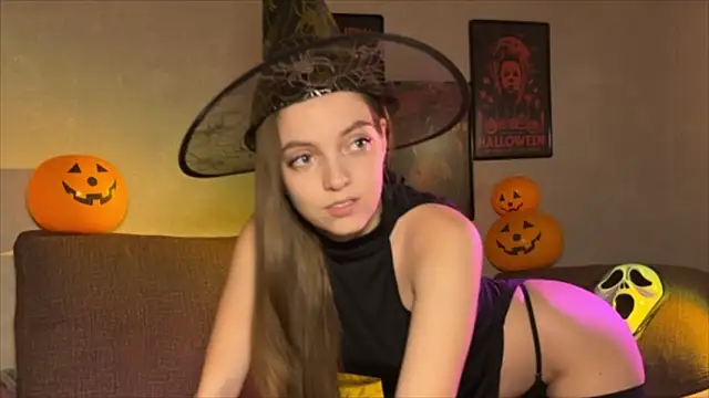 annylovely online show from October 30, 2025, 5:02 pm