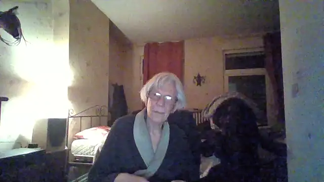 Snapshot of rosanetrav chatting on February 12, 2026, 12:16 am rosanetrav online show from February 12, 2026, 12:16 am