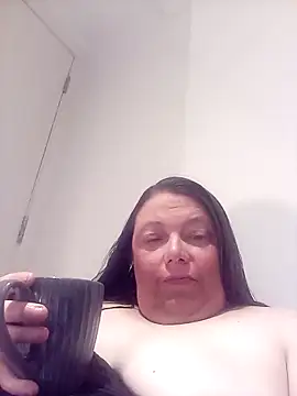 Snapshot of HotHornyEmmaX chatting on February 4, 2025, 7:44 pm HotHornyEmmaX online show from February 4, 2025, 7:44 pm