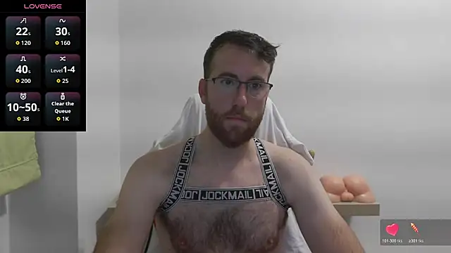 Snapshot of machohiberiko chatting on January 7, 2026, 4:20 pm machohiberiko online show from January 7, 2026, 4:20 pm