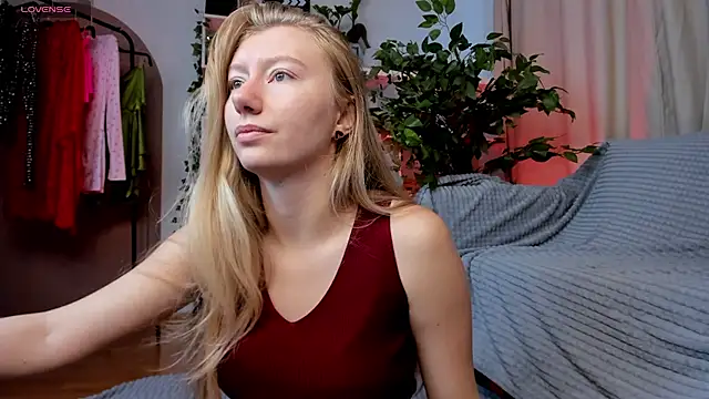 Snapshot of Rachel_Rut chatting on October 7, 2025, 4:20 am Rachel Rut online show from October 7, 2025, 4:20 am
