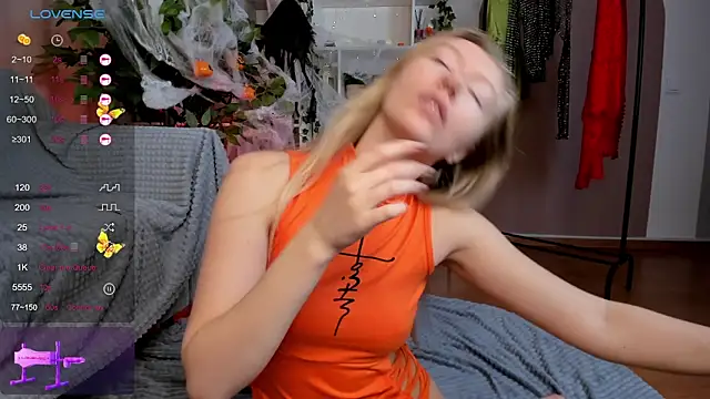 Snapshot of Rachel_Rut chatting on October 20, 2025, 4:13 am Rachel Rut online show from October 20, 2025, 4:13 am