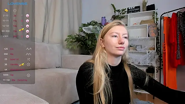 Snapshot of Rachel_Rut chatting on October 28, 2025, 4:05 am Rachel Rut online show from October 28, 2025, 4:05 am