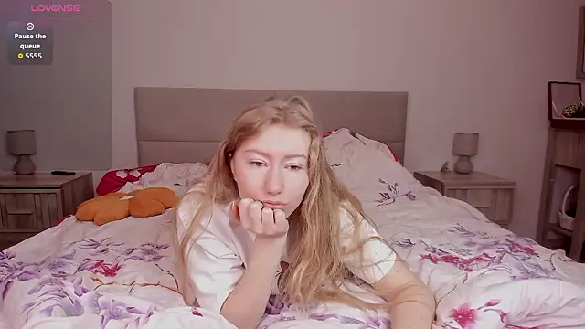 Snapshot of Rachel_Rut chatting on February 25, 2026, 6:45 am Rachel Rut online show from February 25, 2026, 6:45 am