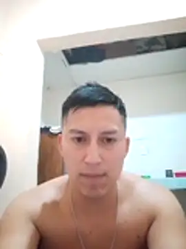 Snapshot of LuisMex1998 chatting on October 29, 2025, 8:05 am LuisMex1998 online show from October 29, 2025, 8:05 am