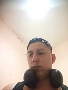 LuisMex1998 online show from July 12, 2026, 12:07 pm