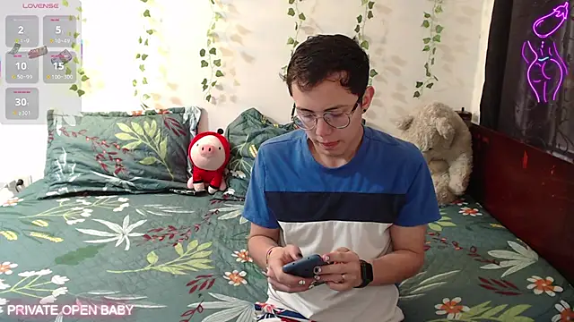 Tina 4 Charlie online show from November 2, 2025, 12:40 pm