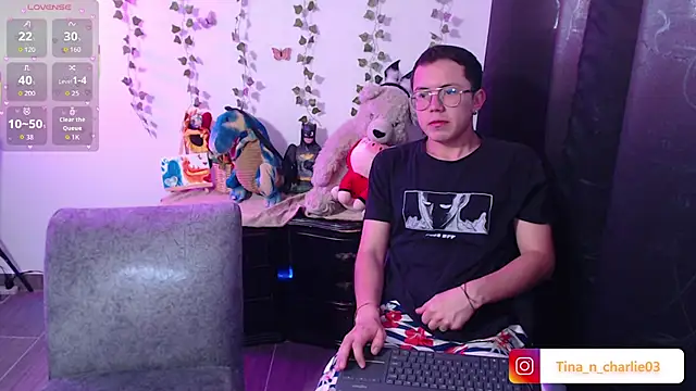 Snapshot of Tina_4_Charlie chatting on February 8, 2026, 3:04 pm Tina 4 Charlie online show from February 8, 2026, 3:04 pm