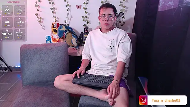 Snapshot of Tina_4_Charlie chatting on February 9, 2026, 1:26 pm Tina 4 Charlie online show from February 9, 2026, 1:26 pm