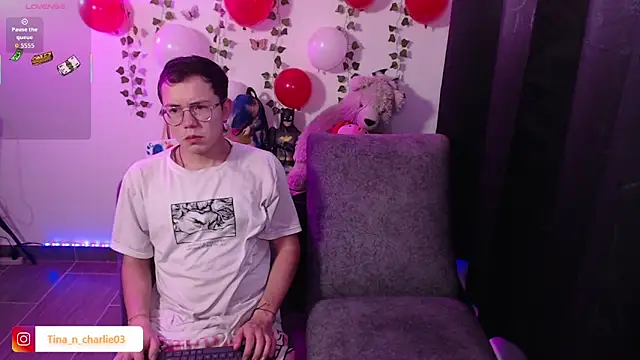 Snapshot of Tina_4_Charlie chatting on February 14, 2026, 1:30 pm Tina 4 Charlie online show from February 14, 2026, 1:30 pm