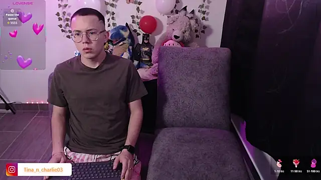 Snapshot of Tina_4_Charlie chatting on February 19, 2026, 2:13 pm Tina 4 Charlie online show from February 19, 2026, 2:13 pm