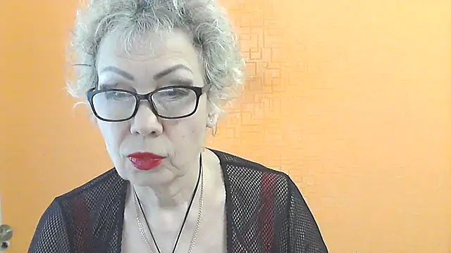 Snapshot of NessyJenixs chatting on March 4, 2026, 8:42 am NessyJenixs online show from March 4, 2026, 8:42 am