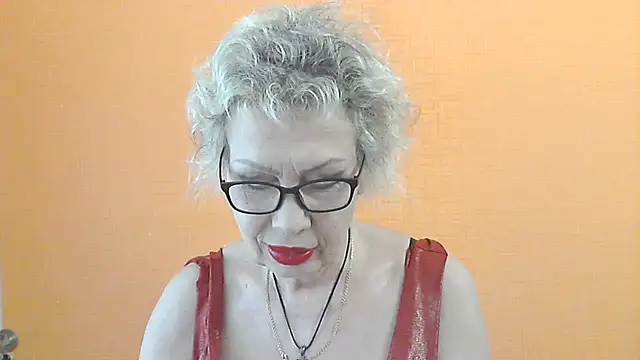 NessyJenixs online show from May 28, 2026, 1:19 pm