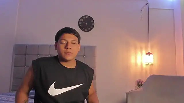 Snapshot of Tylerdrdn chatting on October 26, 2025, 6:41 am Tylerdrdn online show from October 26, 2025, 6:41 am