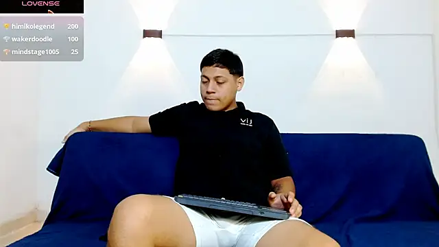 Snapshot of Tylerdrdn chatting on November 2, 2025, 8:00 pm Tylerdrdn online show from November 2, 2025, 8:00 pm