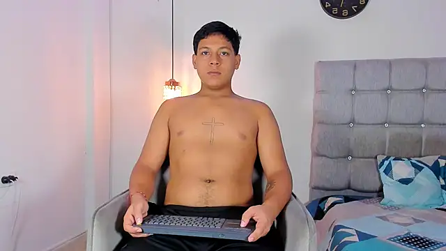 Snapshot of Tylerdrdn chatting on November 11, 2025, 4:12 am Tylerdrdn online show from November 11, 2025, 4:12 am