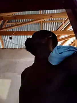 Snapshot of Choppies chatting on December 5, 2025, 2:14 pm Choppies online show from December 5, 2025, 2:14 pm