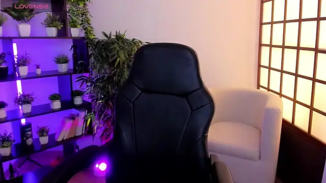 Snapshot of KristineBeauty chatting on January 9, 2026, 8:39 am KristineBeauty online show from January 9, 2026, 8:39 am