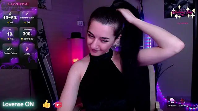 Snapshot of JessicaAlfo chatting on February 17, 2025, 8:52 am JessicaAlfo online show from February 17, 2025, 8:52 am