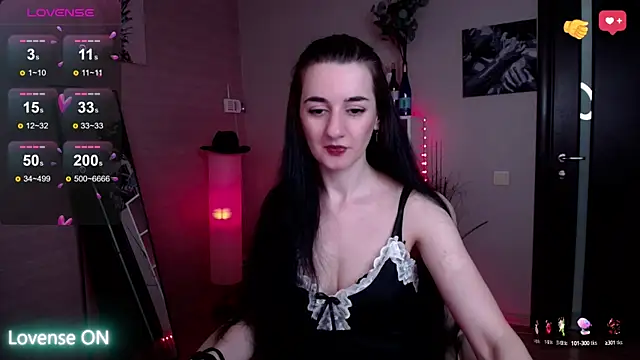 Snapshot of JessicaAlfo chatting on February 20, 2025, 8:50 am JessicaAlfo online show from February 20, 2025, 8:50 am