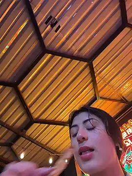 fiorella paris online show from February 16, 2026, 3:13 am