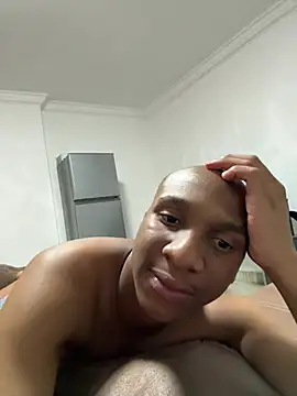 Snapshot of sydmanyoba chatting on February 14, 2026, 7:43 pm sydmanyoba online show from February 14, 2026, 7:43 pm