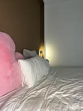 Snapshot of veronikawithDDDs chatting on March 6, 2025, 1:37 am veronikawithDDDs online show from March 6, 2025, 1:37 am