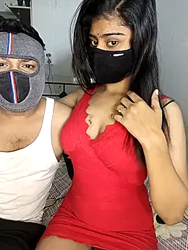 Snapshot of Love-N chatting on November 27, 2025, 1:51 am Love-N online show from November 27, 2025, 1:51 am