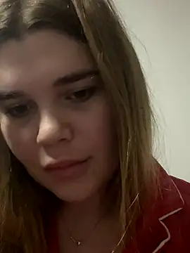 ella zzz online show from December 20, 2025, 10:28 pm