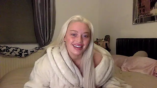 blissdimicco online show from January 22, 2025, 8:49 pm