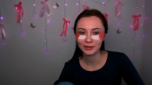 Snapshot of Nikonara_Love chatting on February 23, 2026, 1:19 pm Nikonara Love online show from February 23, 2026, 1:19 pm