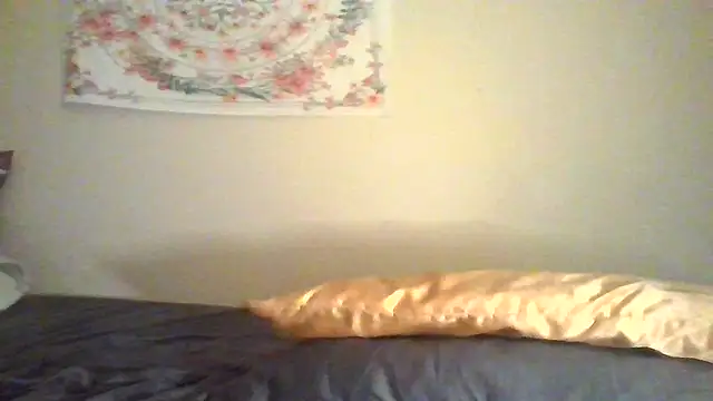 Snapshot of angeliquebelcali chatting on February 6, 2026, 11:30 pm angeliquebelcali online show from February 6, 2026, 11:30 pm