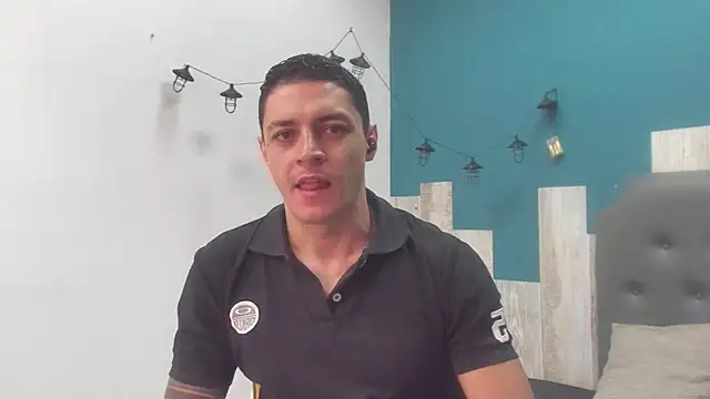 Snapshot of Frank_Millers chatting on November 10, 2025, 7:46 pm Frank Millers online show from November 10, 2025, 7:46 pm