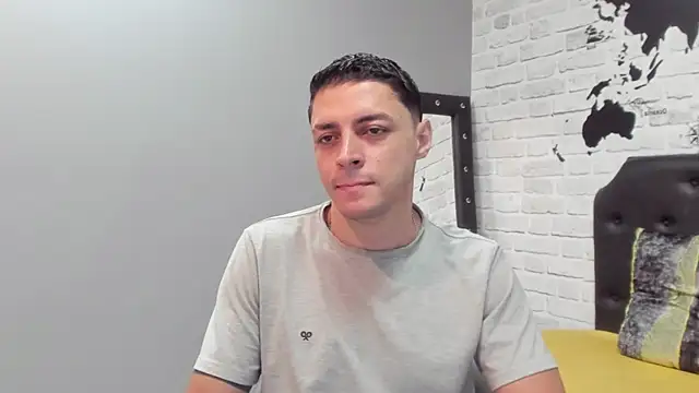 Snapshot of Frank_Millers chatting on November 14, 2025, 7:56 pm Frank Millers online show from November 14, 2025, 7:56 pm