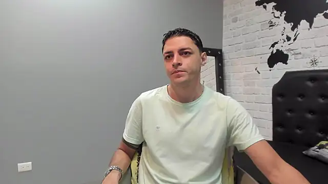 Snapshot of Frank_Millers chatting on November 17, 2025, 4:13 pm Frank Millers online show from November 17, 2025, 4:13 pm