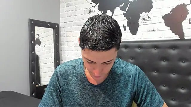 Snapshot of Frank_Millers chatting on November 26, 2025, 8:10 pm Frank Millers online show from November 26, 2025, 8:10 pm