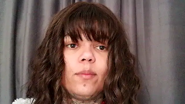 serena  vedette online show from December 16, 2025, 11:04 am