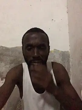 Snapshot of onewinnertee chatting on November 14, 2025, 11:02 pm onewinnertee online show from November 14, 2025, 11:02 pm